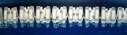 Schwimmleine weiß, 50 x 180 cm, Öl auf Leinwand, 2022